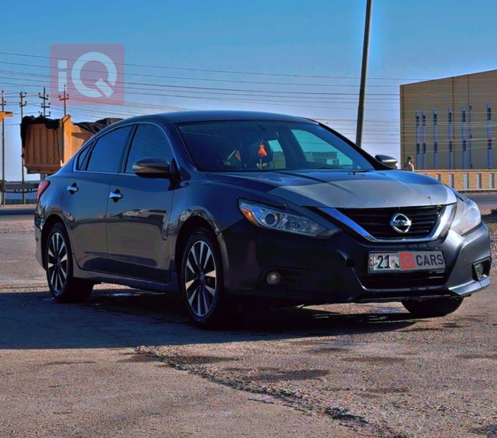 نيسان ألتيما